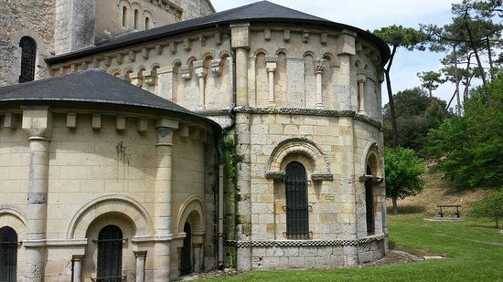 Basilique Notre-Dame-de-la-fin-des-Terres