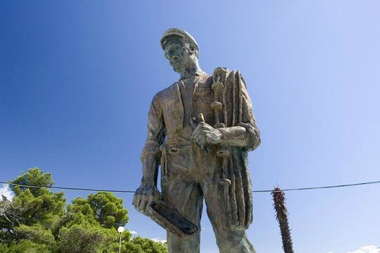 Statua del Pescatore