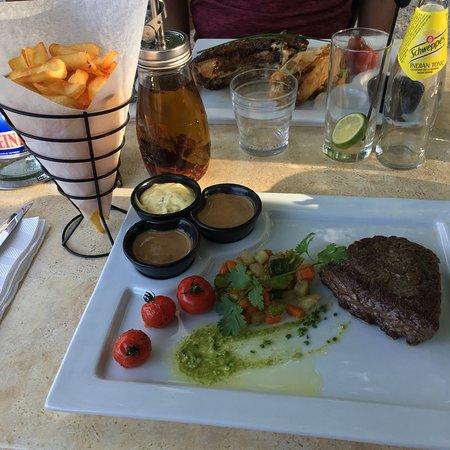 L'Ardenave Cafe Restaurant