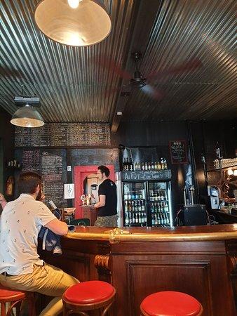 Bar Absolument Biere