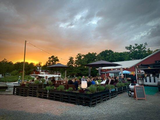 Dockside Vagga Mat&Brygga