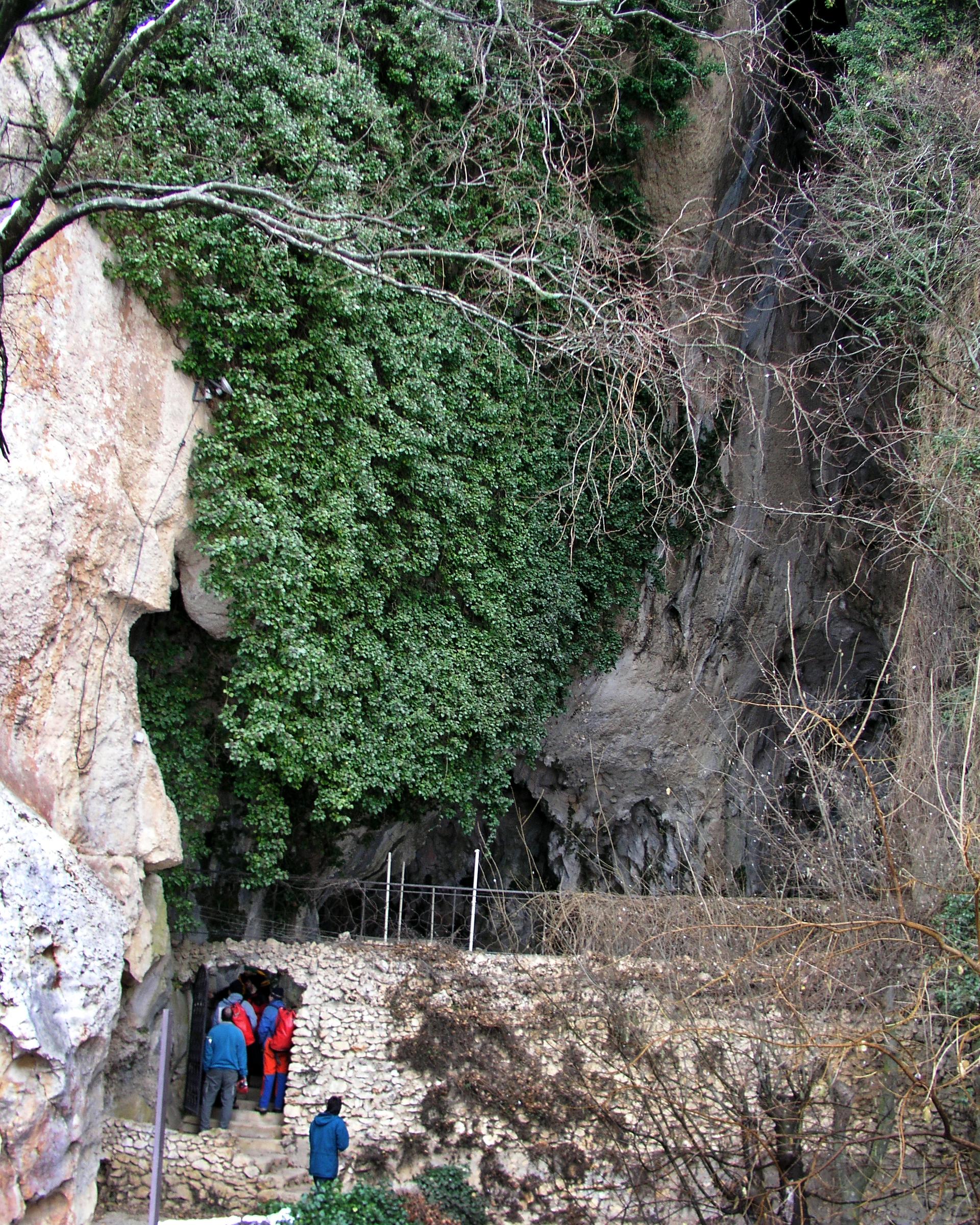 Grotte des Huguenots