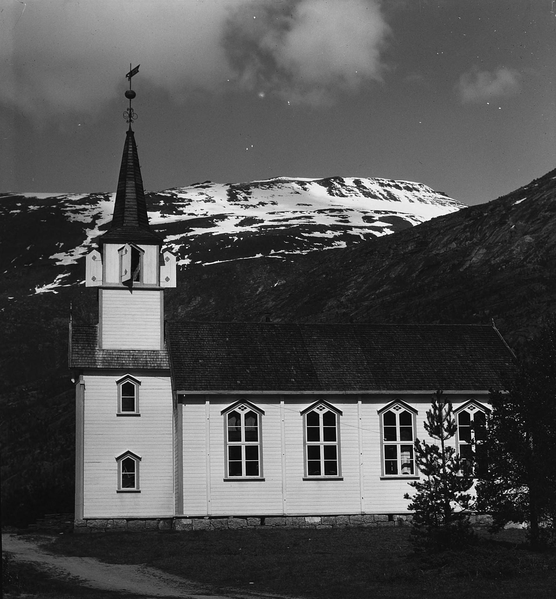 Skjomen kyrka