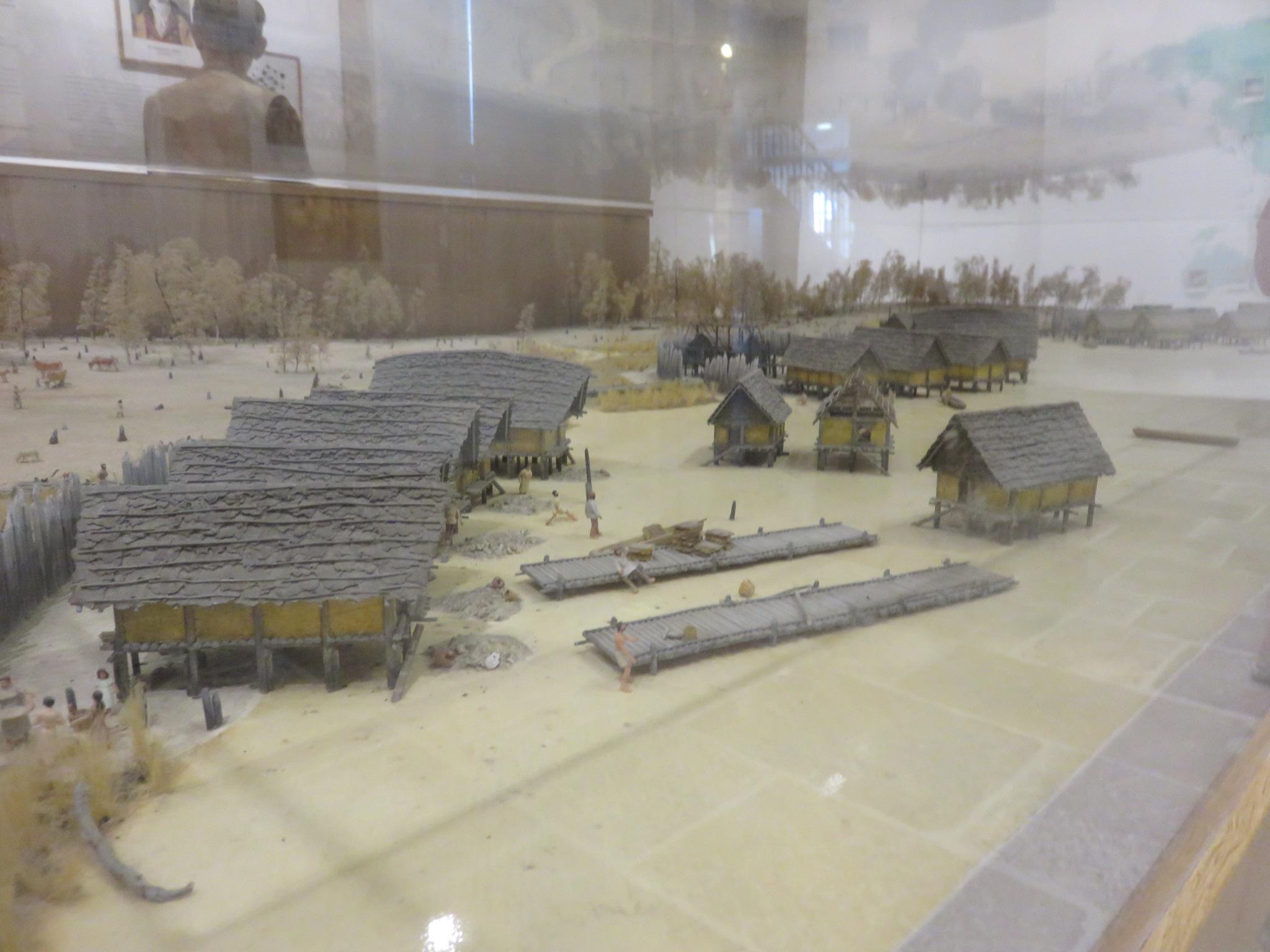 Villages Palafittes du lac Chalain