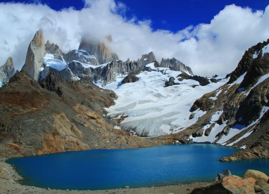 Laguna de los Tres Trail