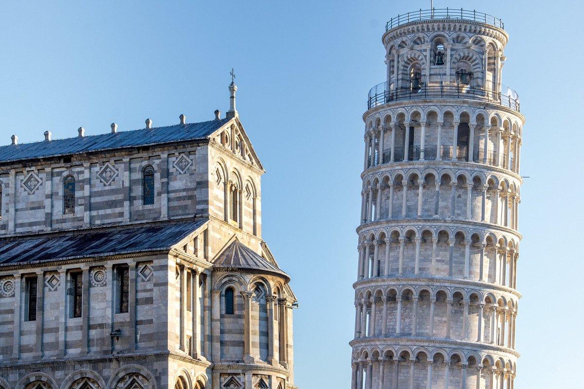 Det Skæve Tårn I Pisa