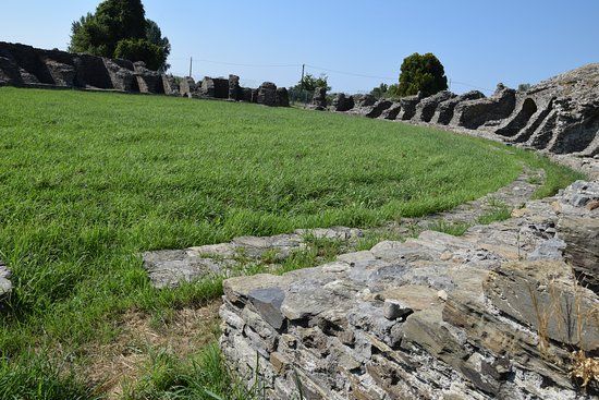 Area Archeologica e il Sistema Museale dell'Antica Città di Luna