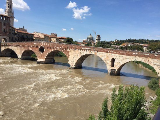 Ponte di Pietra