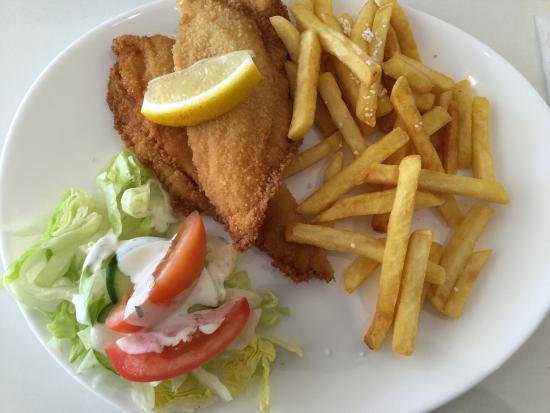 Leo's Café & Bistro