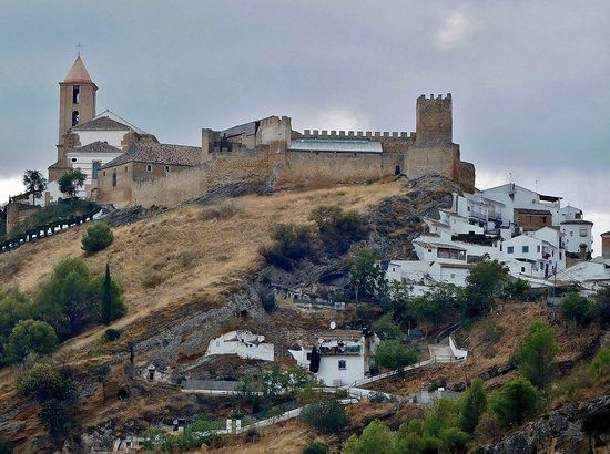 Castillo de Iznájar
