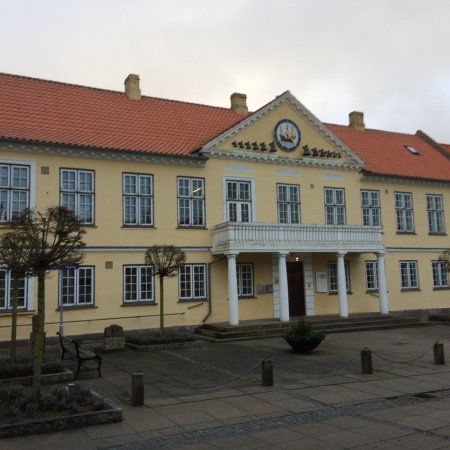 Nysted Gl. Rådhus Med Klokkespil