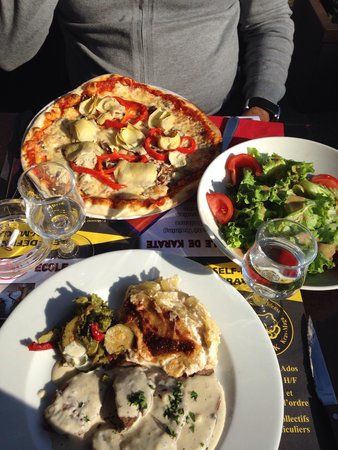 Le Manhattan Café