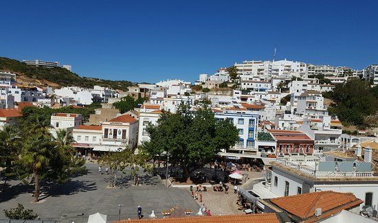 Gamlebyen plass i Albufeira